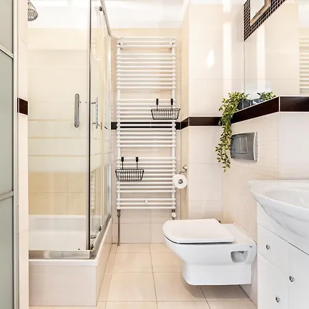 Apartment Regnum Noctis, Atlas Arena & Zoo Orientarium