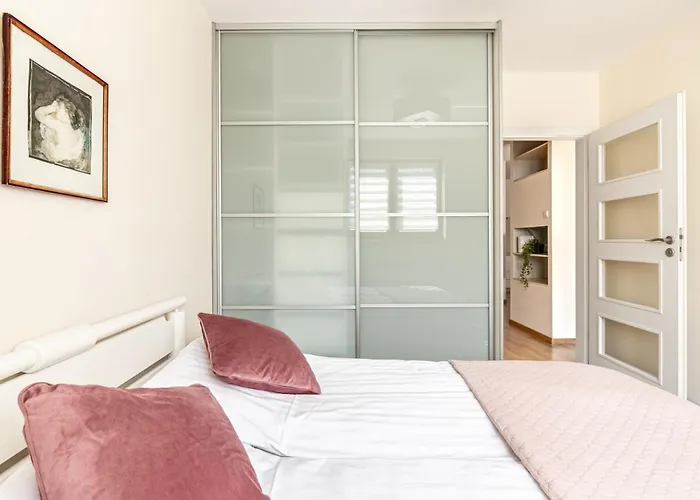 Regnum Noctis, Atlas Arena & Zoo Orientarium *